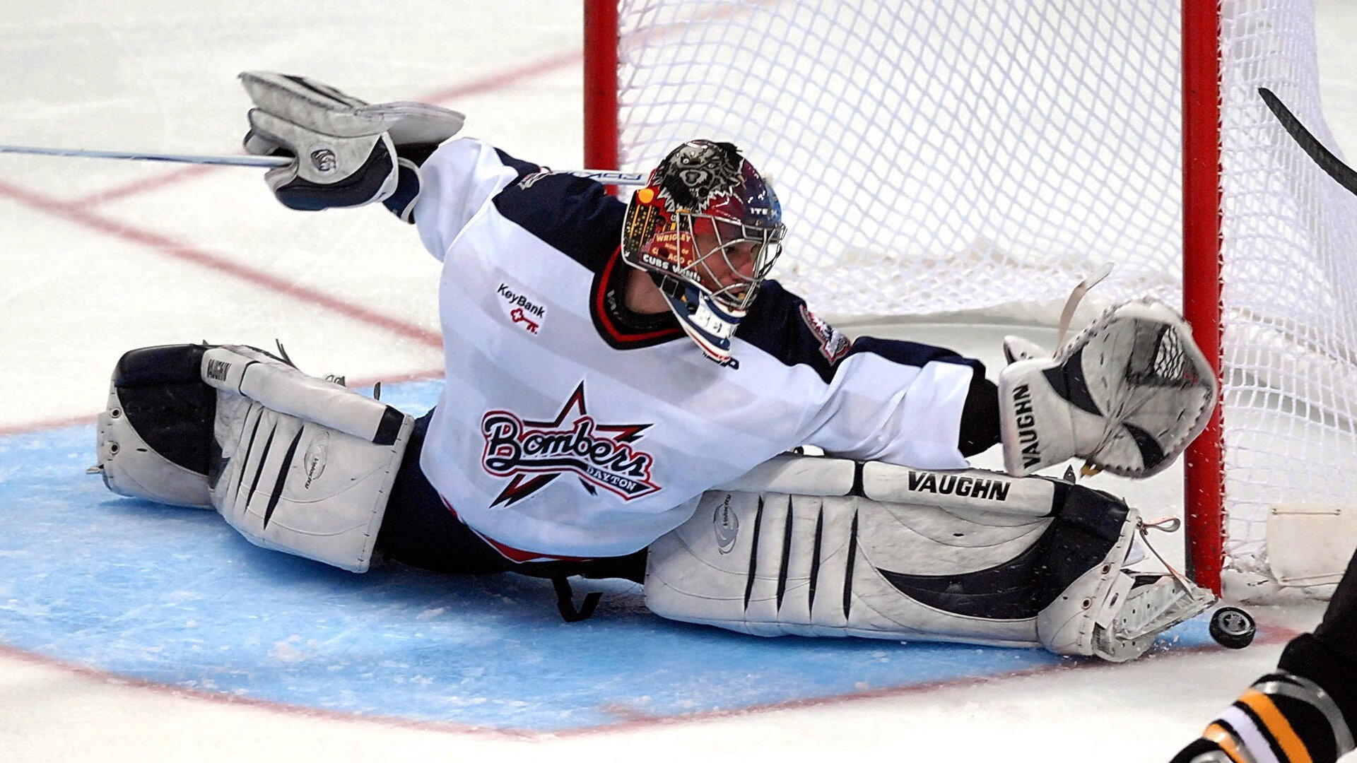 曼联两丢球暴露相同问题,一人防守遭痛批!阿莫林引援最多位置仍最弱